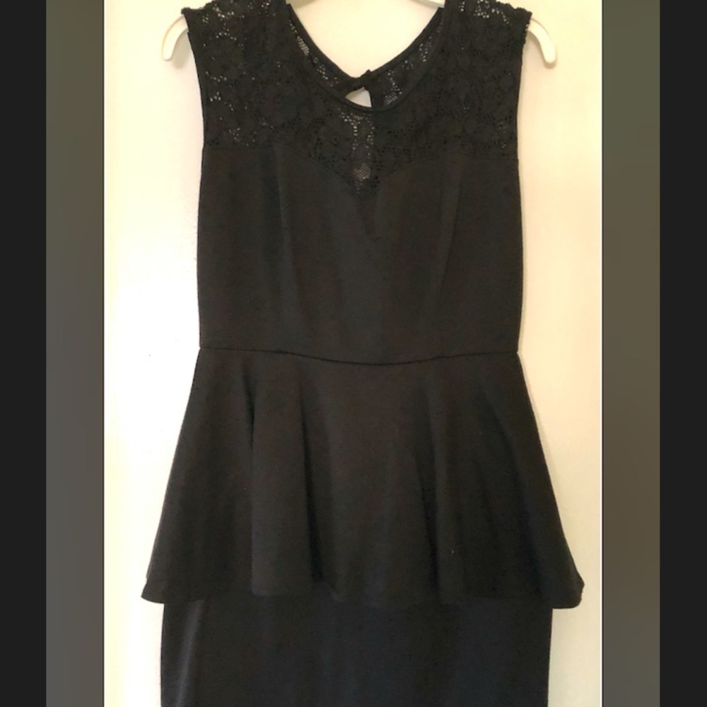 Mystic black lace dress